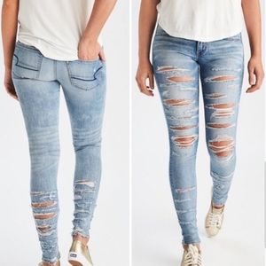 American Eagle Distressed Front & Back Jegging 2L